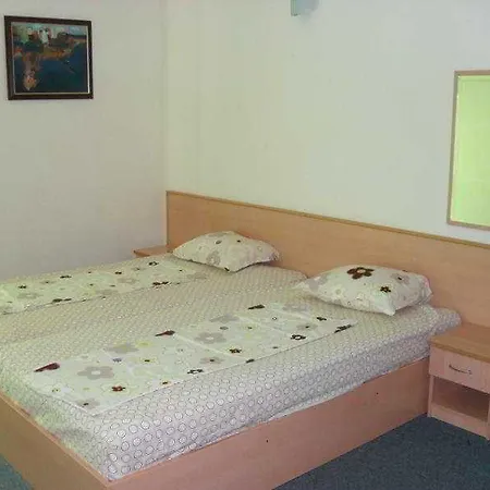 Family Aurelia Hotell 3*